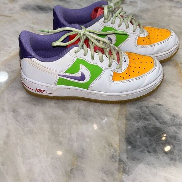 Nike Air Force 1 LV8 (GS) Shoes White Space Purple Size 1.5 Y - Picture 2 of 5